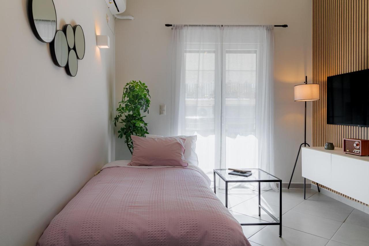 Sunny & Modern Apt For 3 Persons أثينا المظهر الخارجي الصورة