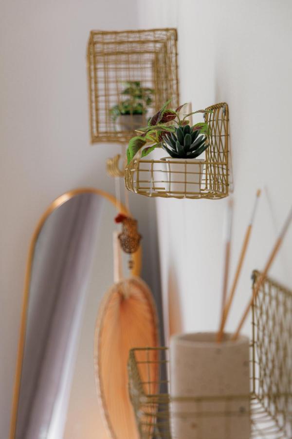 Sunny & Modern Apt For 3 Persons أثينا المظهر الخارجي الصورة